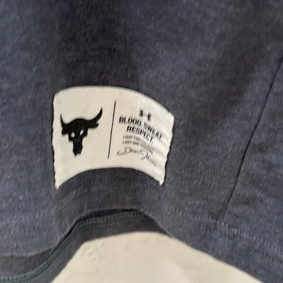 Under Armour Project Rock Gray Longsleeve Tee (XL) - Picture 4 of 4